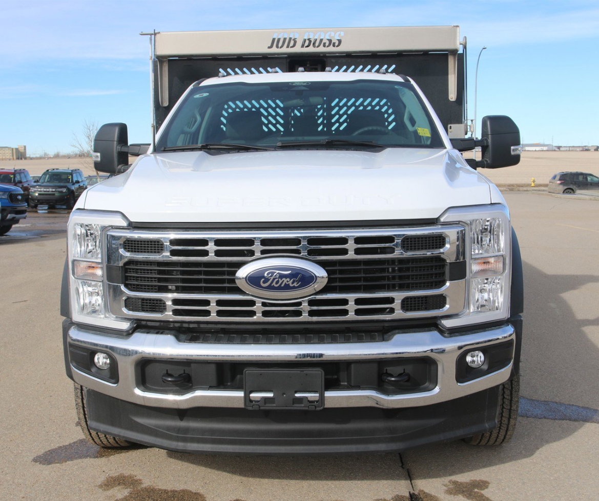 Ford F-550 - 11'9 Voth Steel Dump Body