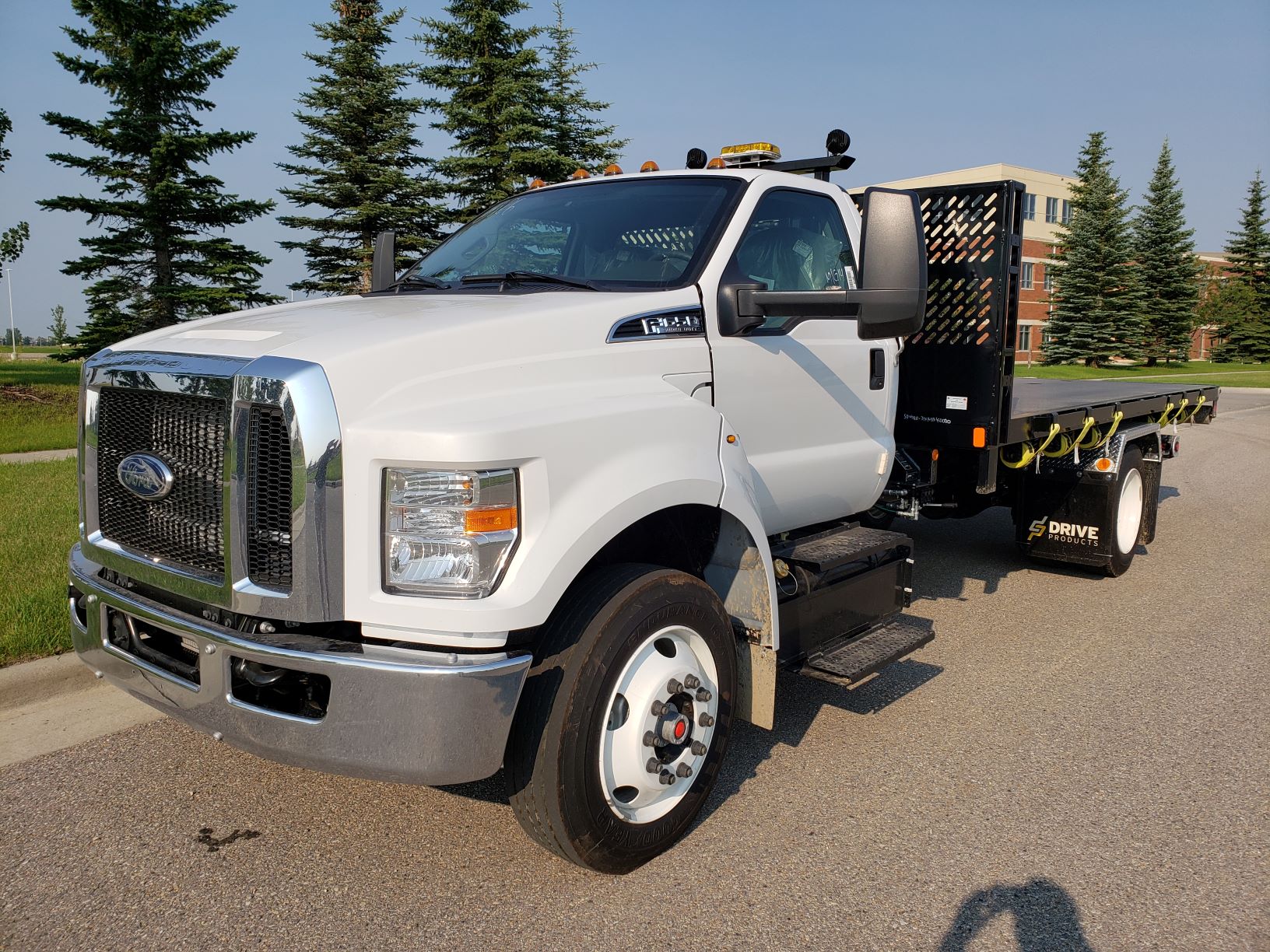 2022 Ford F650 - Kargo King Roll-Off System - 18' Lumber Deck
