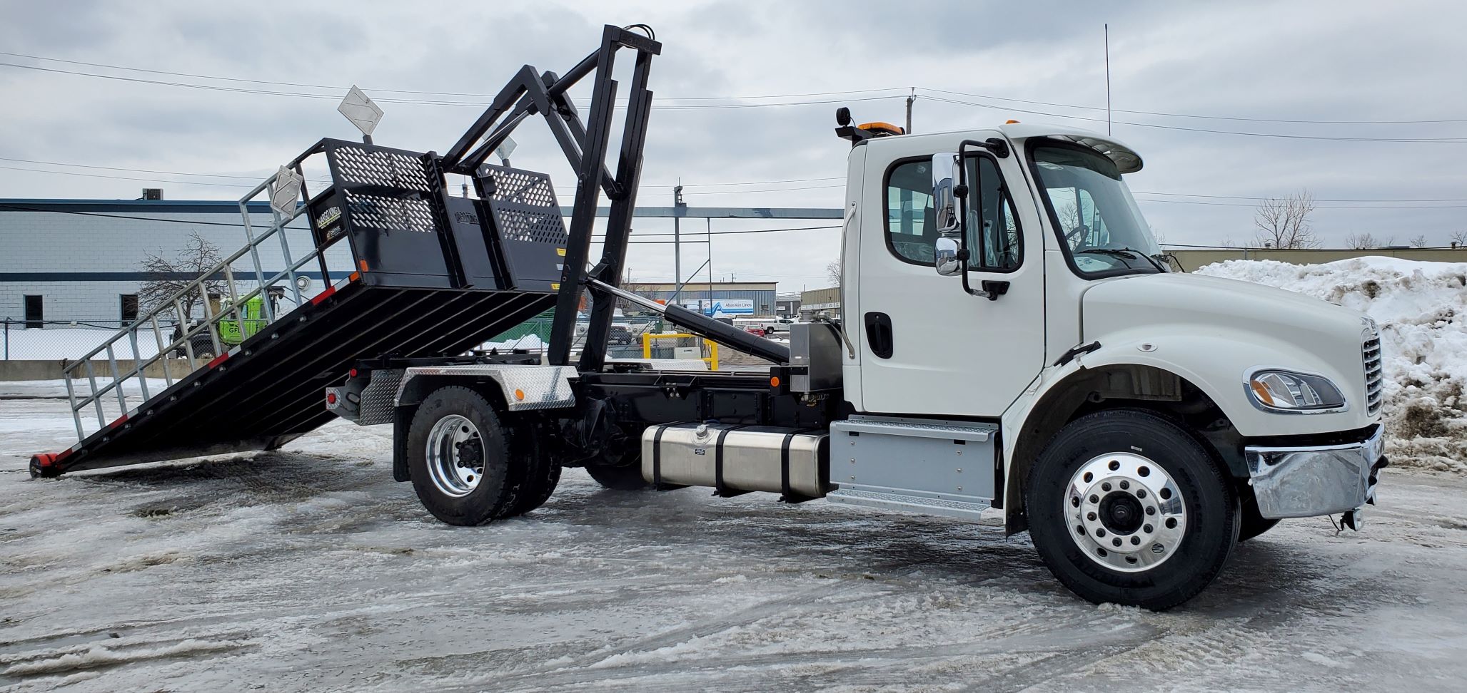 2023 Freightliner M2 - Kargo King Roll Off - Rental System