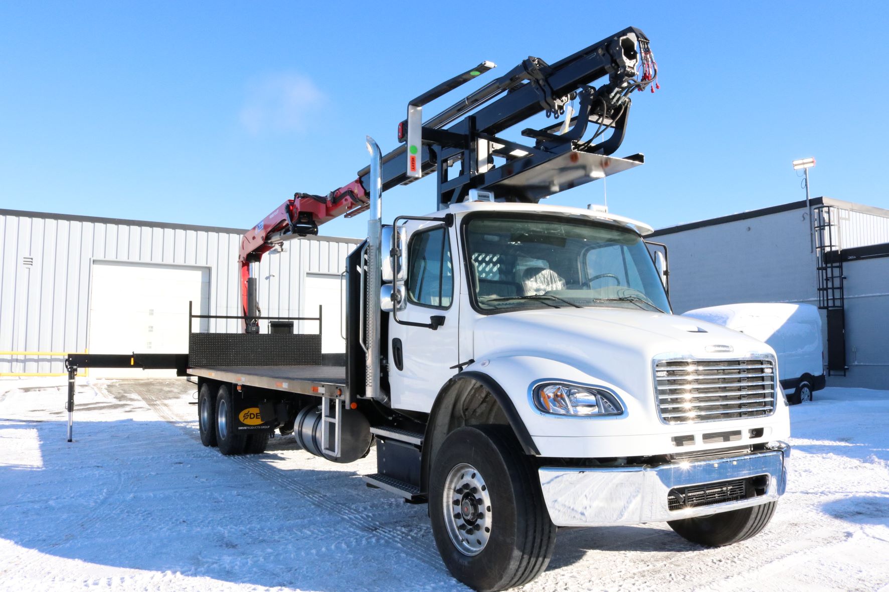 2024 Freightliner M2106 4 Story Wallboard HMF 2530LRCS w/24' Alum Deck Work Ready DP