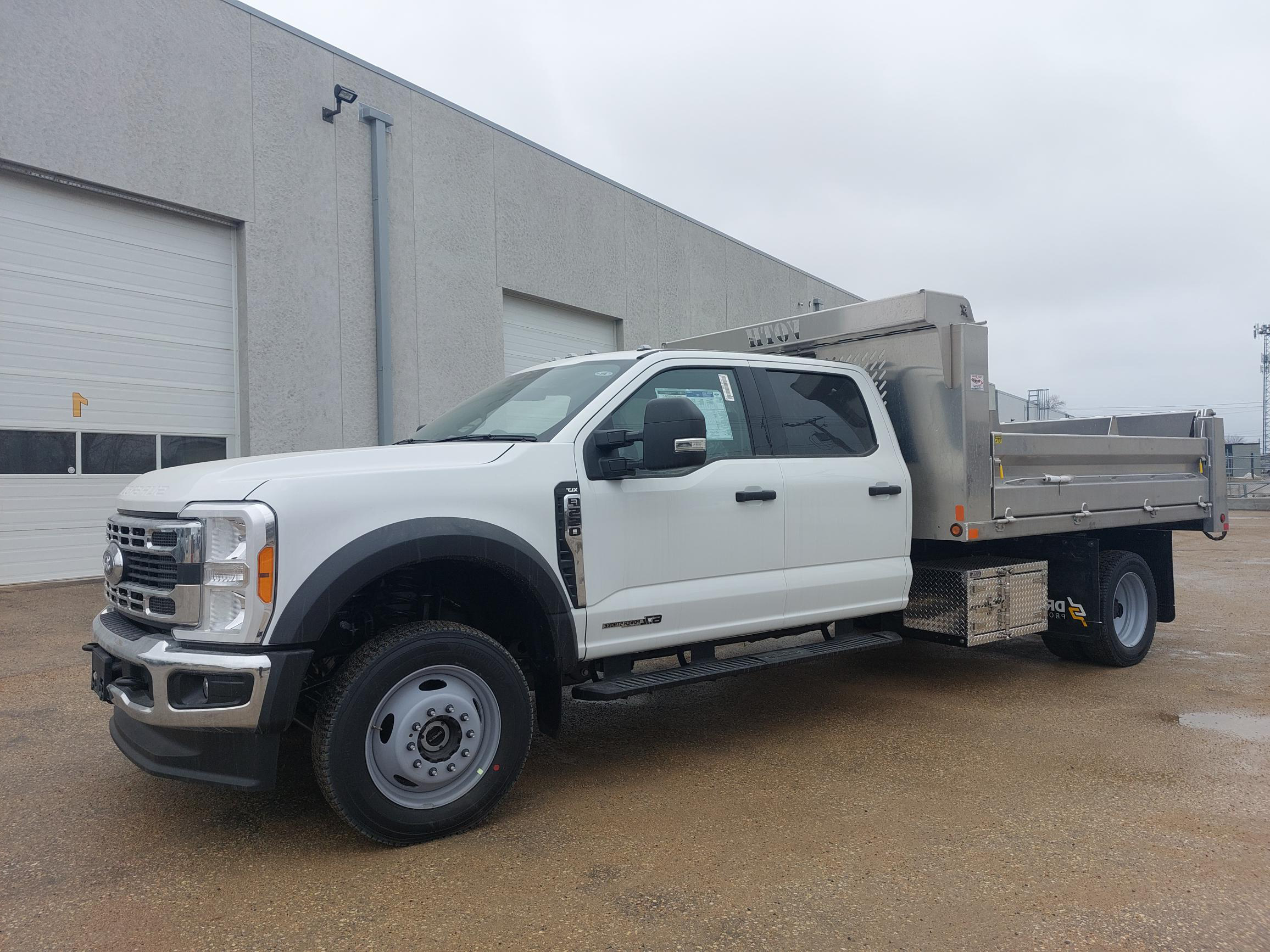 F550 Crew Cab w/Aluminum Dump Body