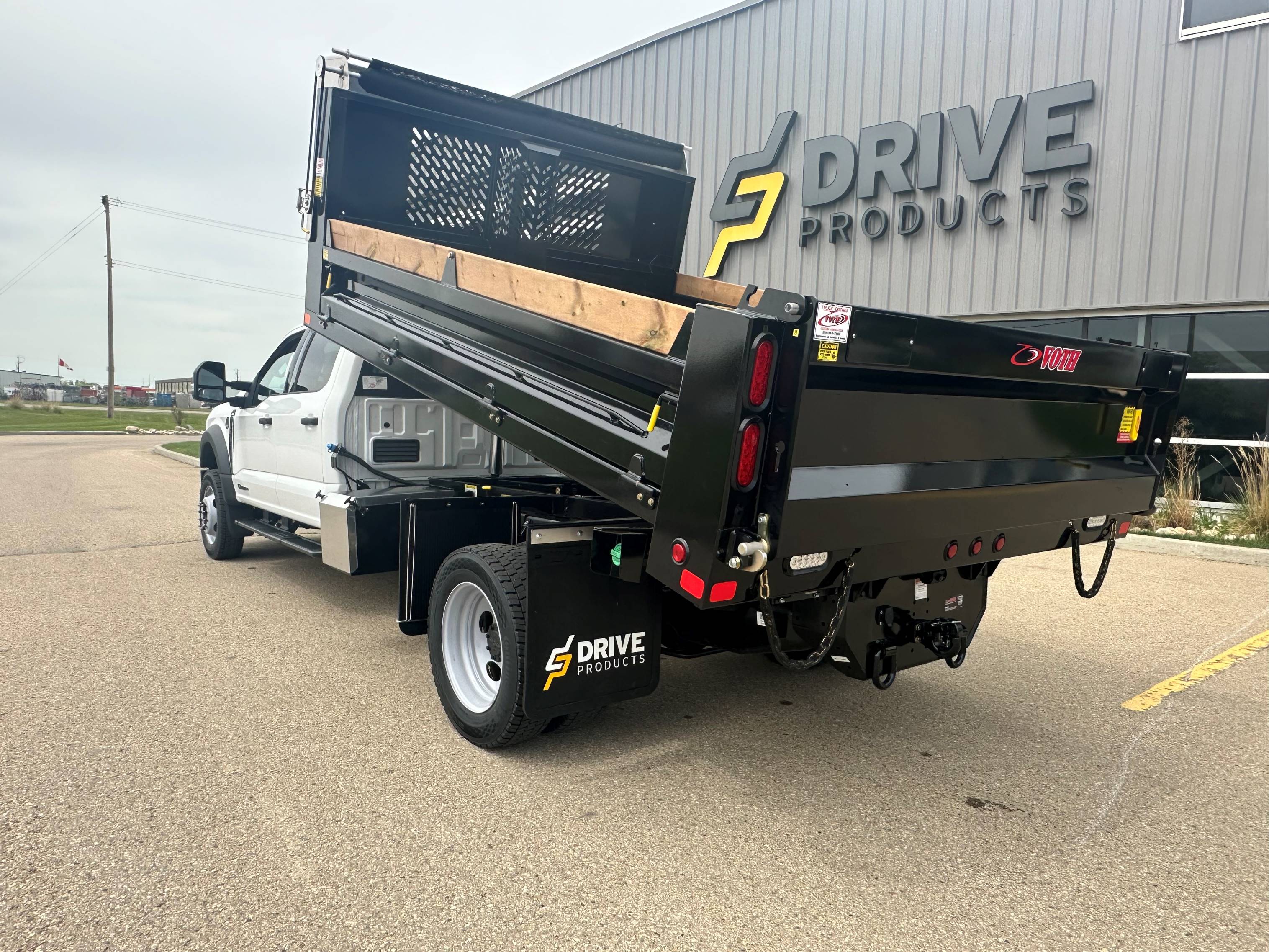 2024 Ford F550 Crew Cab - Voth 11'9" Steel Dump Body 