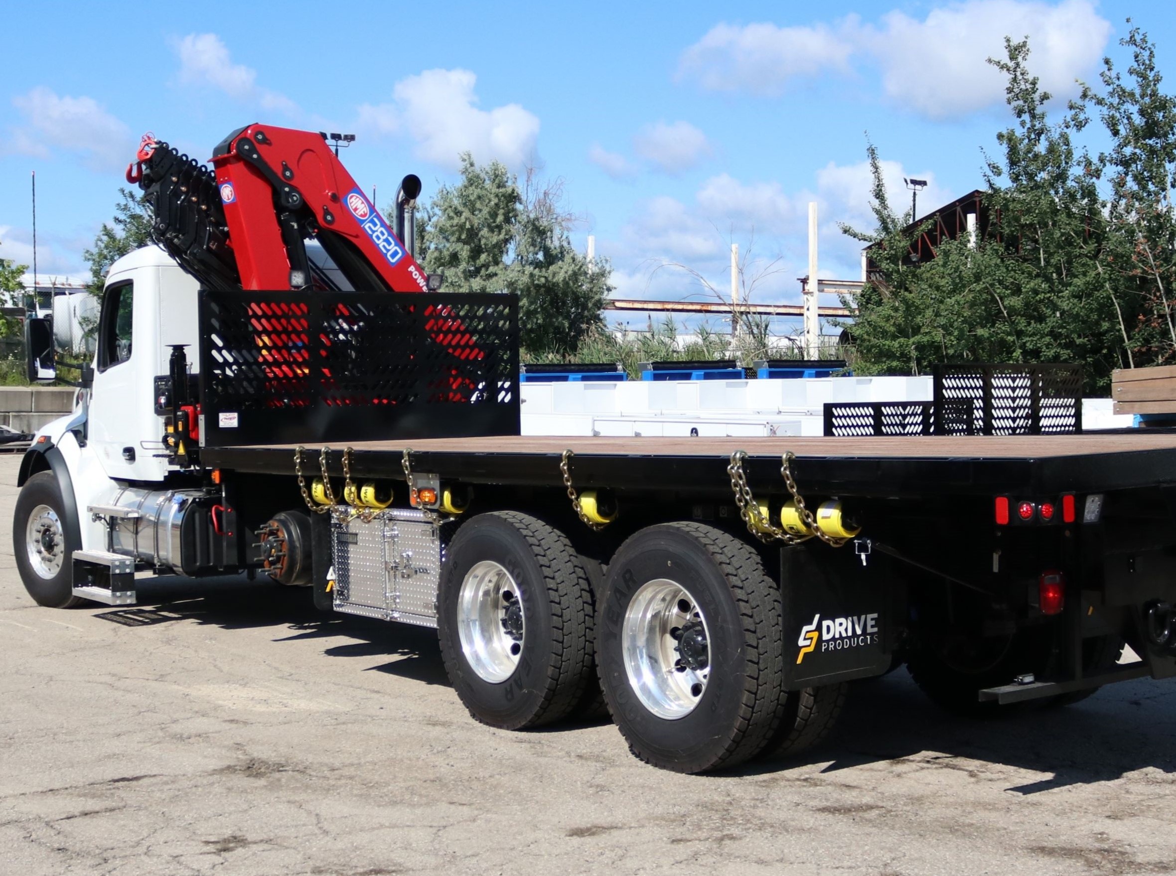 Peterbilt 23t/m 22' deck