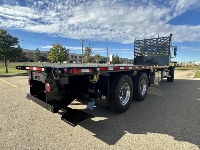 2024 Freightliner 108SD - 25' Hitchhiker Deck