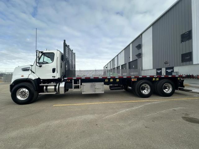 2025 Freightliner 108SD - Voth 25' Hitchhiker - ELKORD001924