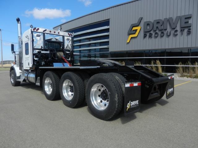 2021 Kenworth T800 Tri-Drive Tulsa Winch RN80 Package