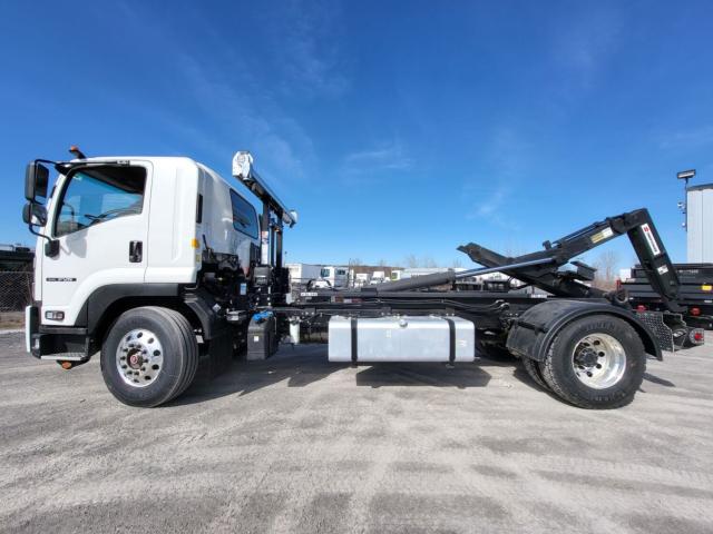 2024 Isuzu FVR - SwapLoader 240 Hooklift