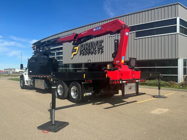 2024  Kenworth - 4 Story Wallboard HMF 2530L-RCS w/24' Deck