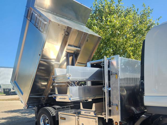 2025 ISUZU FVR - 13'9&quot; Voth Aluminum Chipper Body &amp; Crossbox