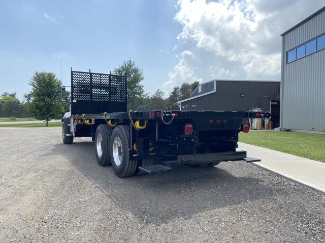 2025 Freightliner 108SD - Voth 25' Hitchhiker