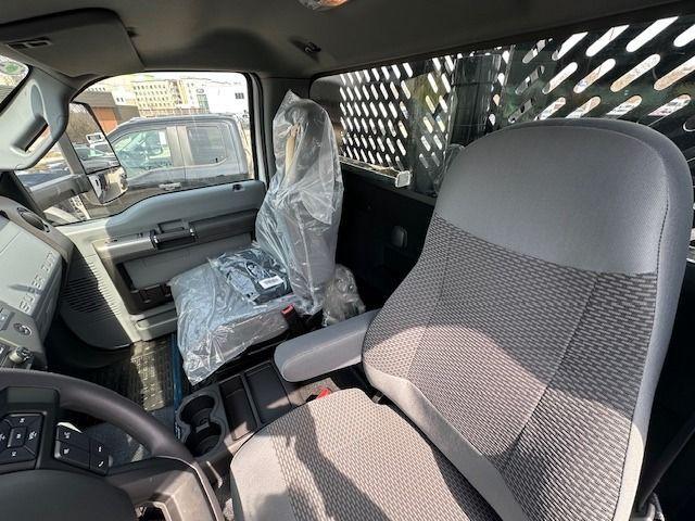 2025 Ford F750 - Voth 13'9&quot; Steel Dump Body