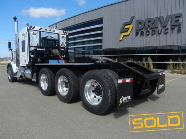 2021 Kenworth T800 Tri-Drive Tulsa Winch RN80 Package