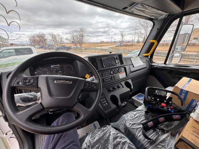 2025 Freightliner M2 106 - HMF 1620K-5 Crane &amp; 20' Steel Deck - WINORD002799