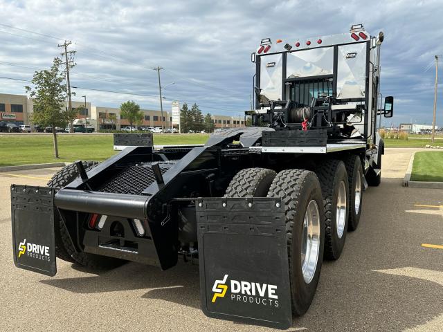 2026 Kenworth T880 Tri-Drive RN80 Tulsa Winch Tractor Rig Up