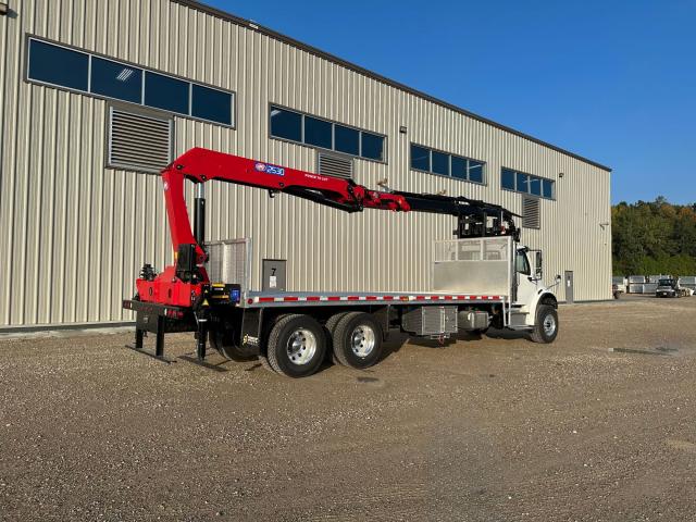 2025 Western Star 47x - HMF 2530LRCS &amp; 24'6&quot; Aluminum Flatdeck - MONORD229821