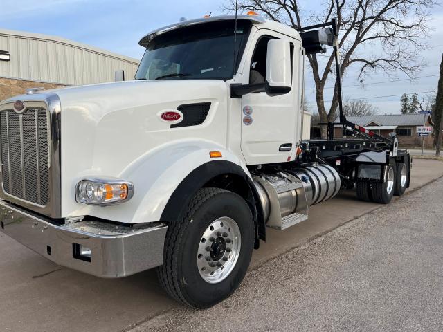 2025 Peterbilt 567 - Bigmax Roll-Off CRO-35T Cable Hoist