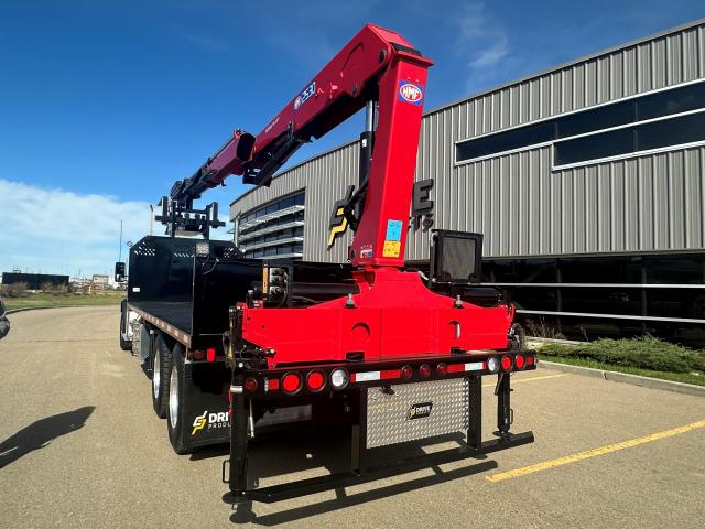 2026 Kenworth T880 - 6 Story Wallboard HMF 28562-LRCS w/24' Deck - TOEORD095234
