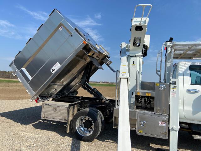 2024 Ford F550 - Dur-A-Lift DTAX45 Aerial w/Voth Urban Forestry Chipper Body
