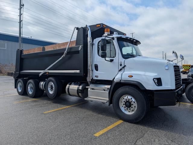 2026 Freightliner 114SD - DPM 20' HX Dump Body - TOEORD095574