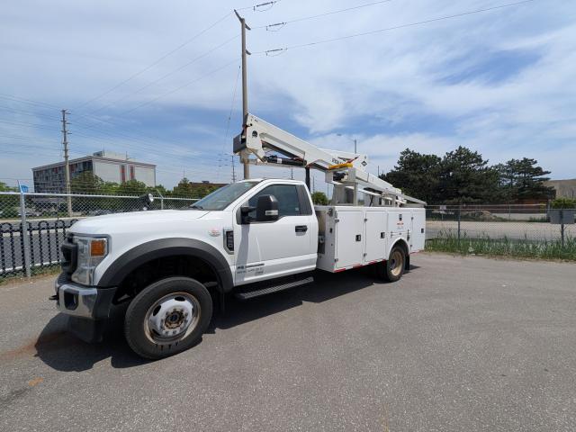 2022 Ford F550 - Versalift 40' SST 40 EIH - Fibrelgass Service Body
